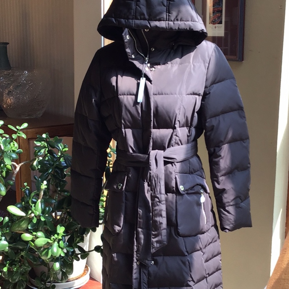 CALVIN KLEIN DOWN COAT. NEW